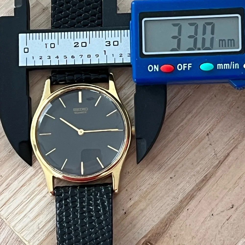 Seiko Vintage Rare Men’s Watch Black Dial Black Leather Strap New Crystal